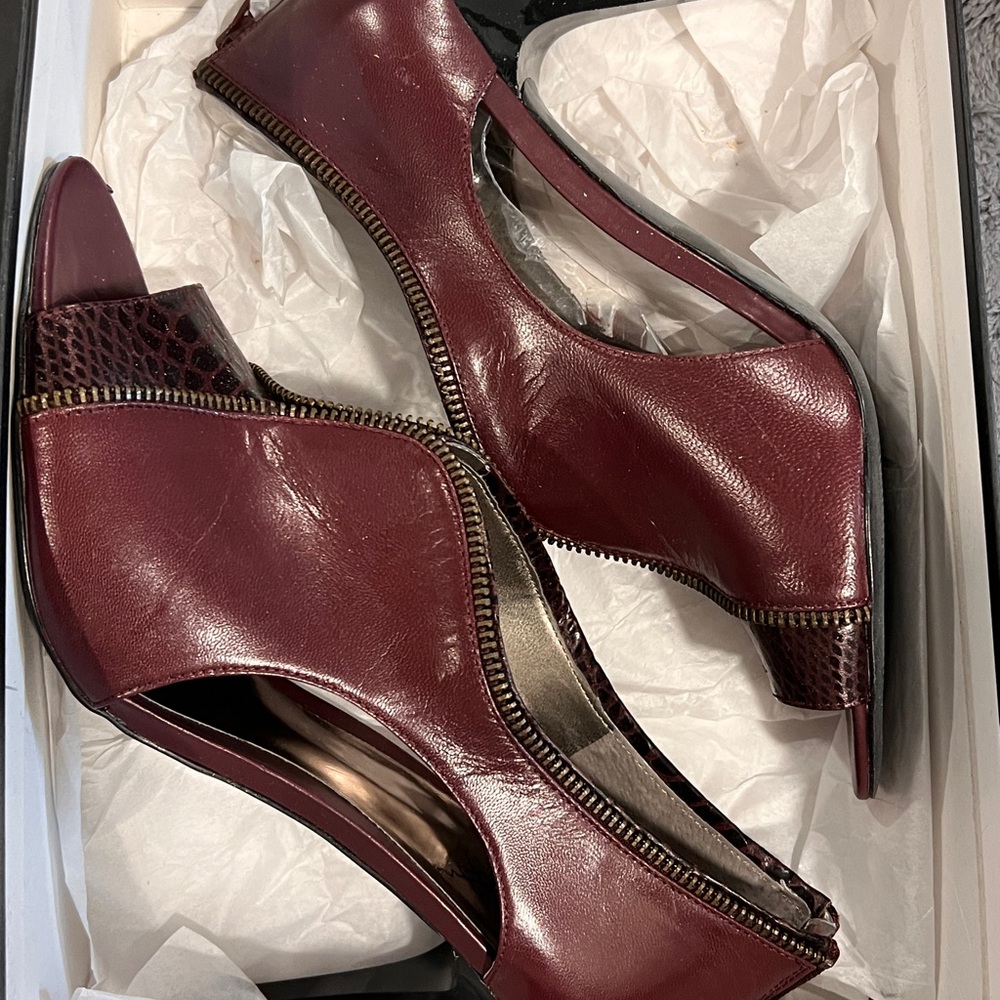 Elegant Burgundy Open-Toe Women's Shoes